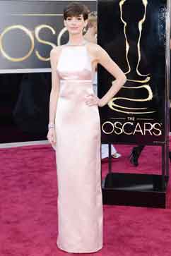 gty anne hathaway kb 130224 vblog Oscars 2013: Academy Awards Live Updates