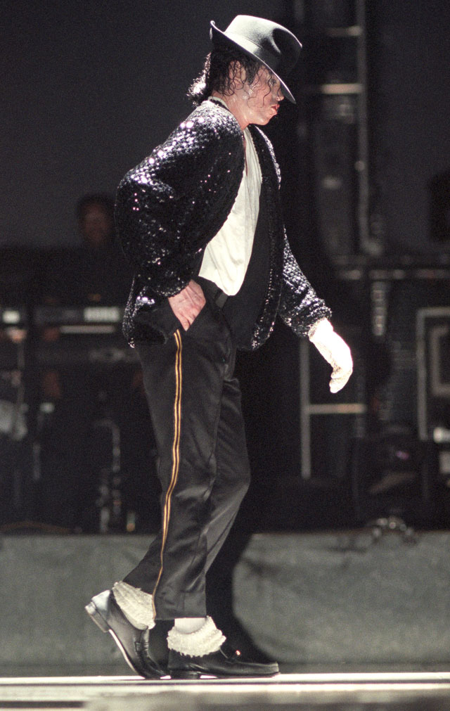 Michael Jacksons Moonwalk 30 Years Old Abc News