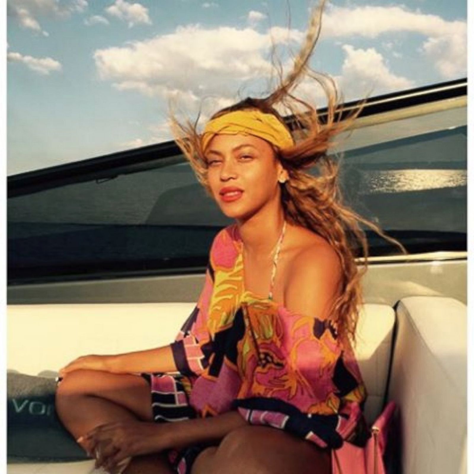 Beyonce Rocks A Tiny White Bikini Picture Beyonce Through The Years