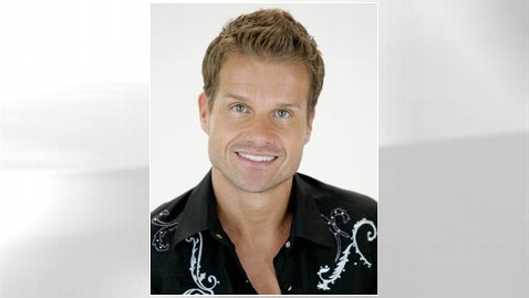 Louis Van Amstel's 'Dancing With the Stars' Dish: JR Martinez Delivered and ...