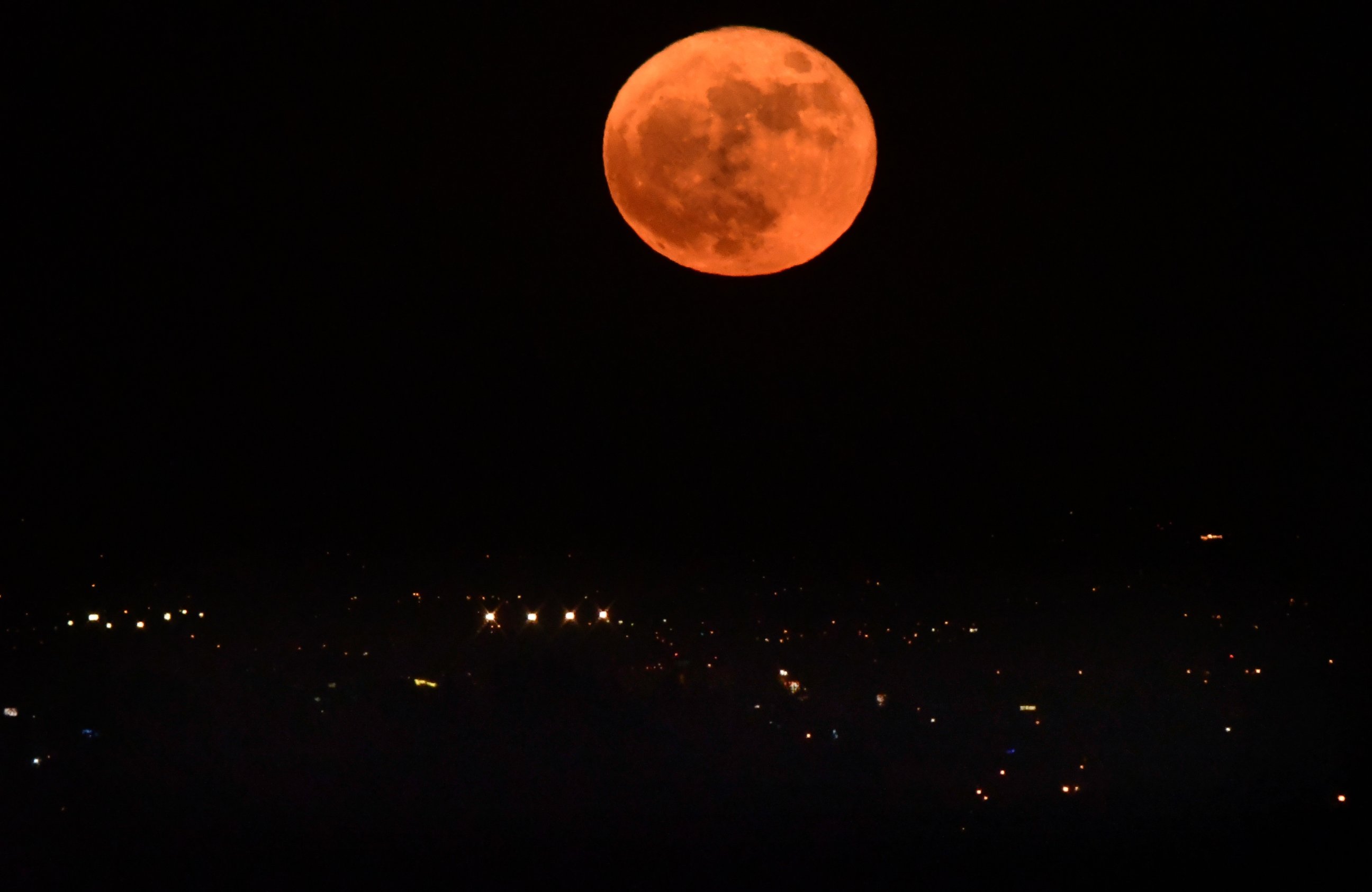 Supermoon Videos At ABC News Video Archive At Abcnews.com