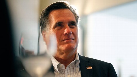 Momentum favors Romney in up-for-grabs Michigan