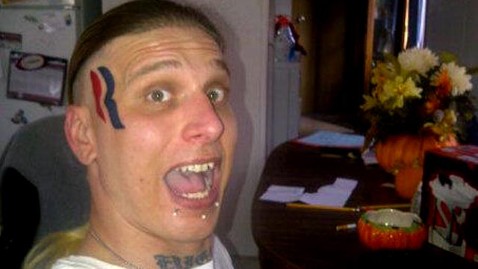 ht eric hartsburg 2 jef 121026 wblog No Regrets for Man With Romney Tattoo on His Face