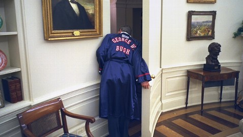 ht george w bush boxing robe jt 130331 wblog White House Photographer Offers a Front Row Seat to the Presidency