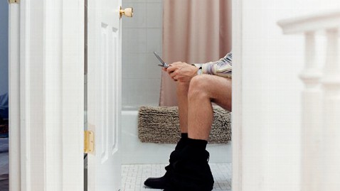 gty phone bathroom jp 121204 wblog Toilet Tweeting: Social Media Invades the Bathroom 