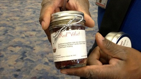 ht red velvet jar jef 111224 wblog Security Theater? TSA Confiscates Womans Frosted Cupcake