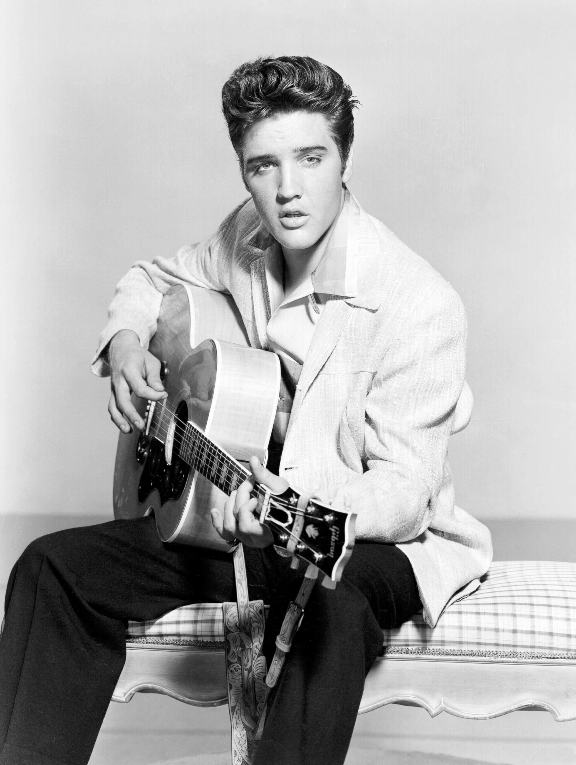 elvis-presley-gty-jef-170816.jpg