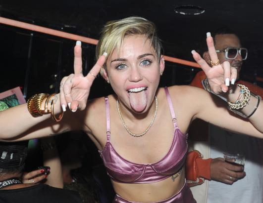 Inside Miley Cyruss Bangerz Release Party Photos Abc News 4047