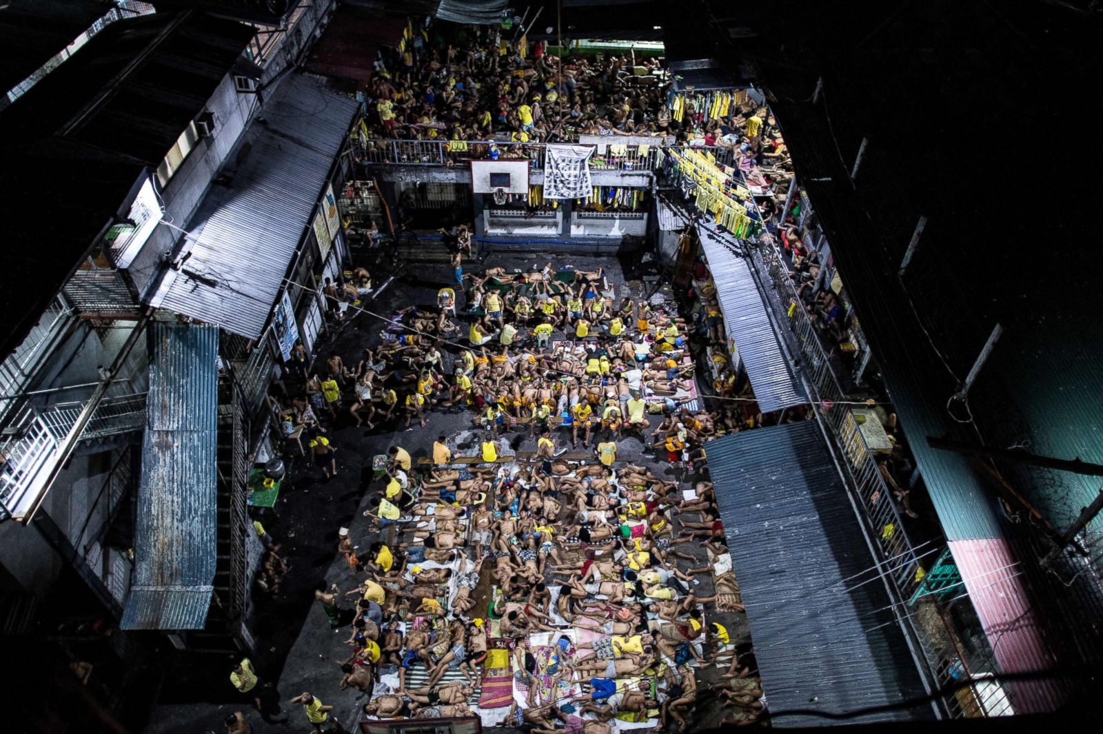 Severe Overcrowding In Manila City Jail Photos | Image #11 - ABC News