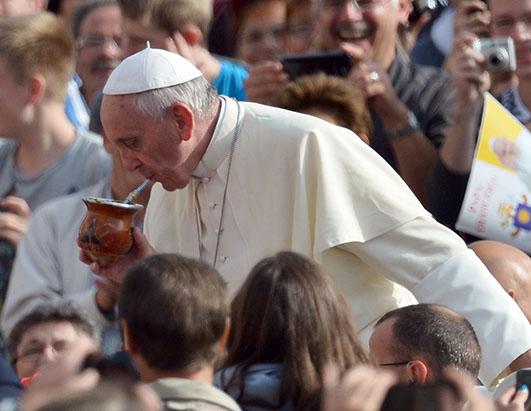 Pope Francis Gifts Picture | Gifts for a Pope Who Has Everything - ABC News