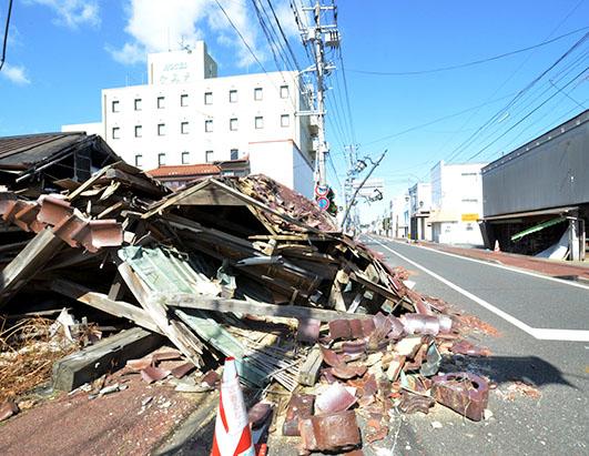 Fukushima's Ghost Towns Photos - ABC News