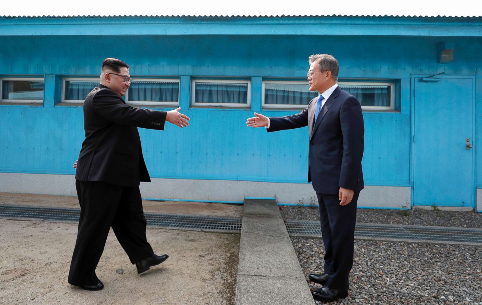 North And South Korea Unite At Historic Summit Photos Abc News 