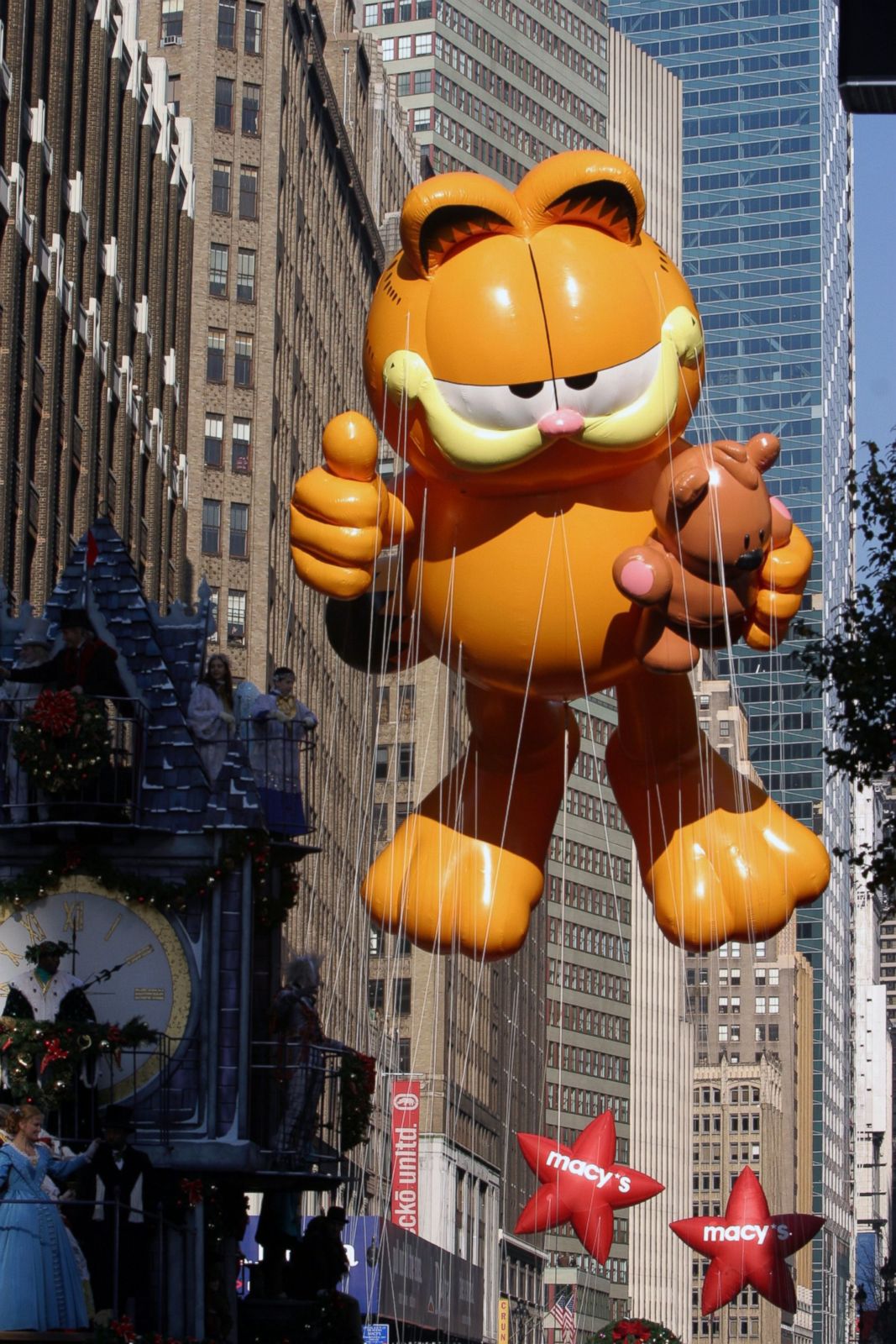 Retired Macy's Thanksgiving Day Parade Balloons Photos - ABC News