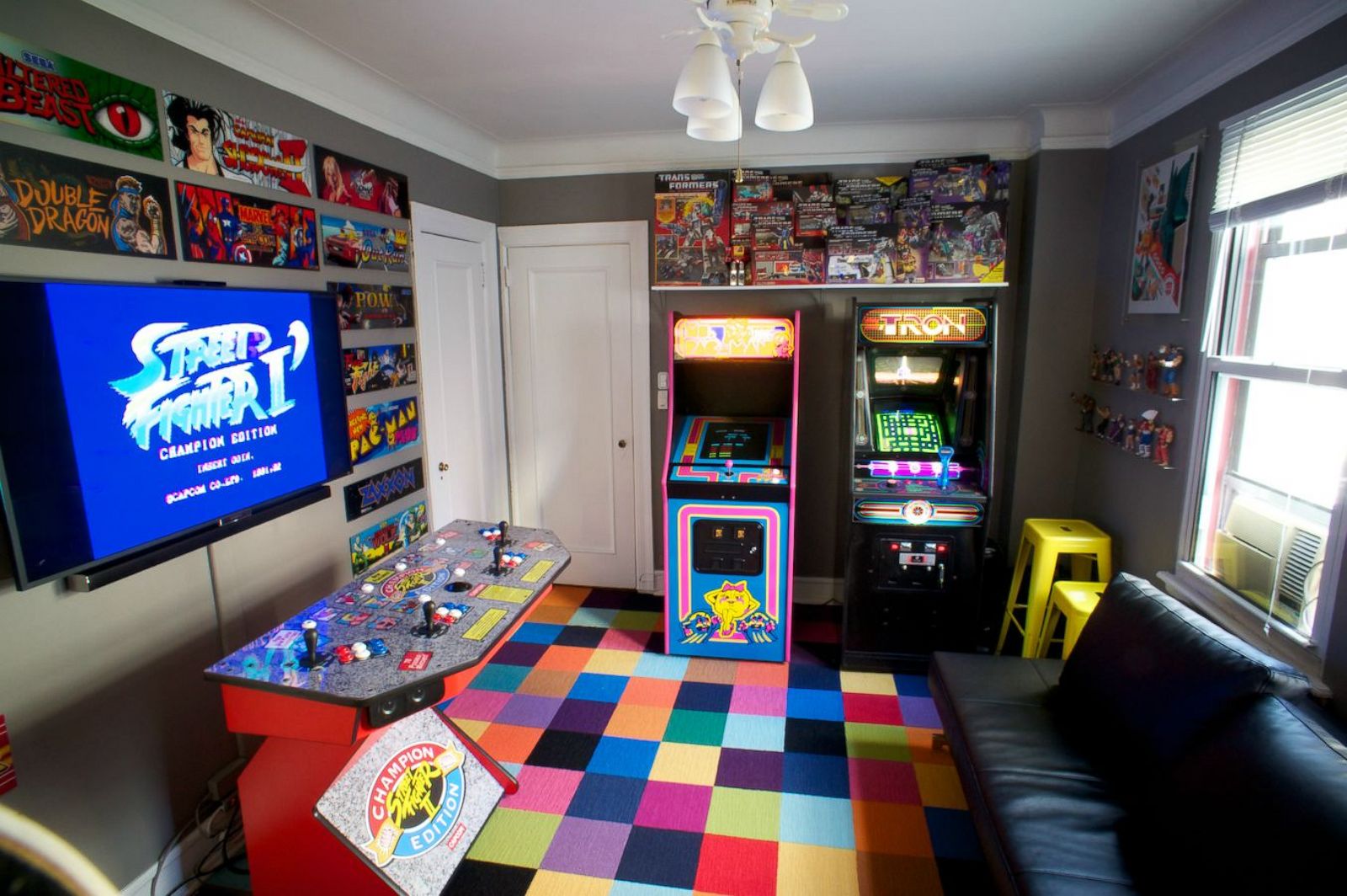 guy-turns-nyc-apartment-into-arcade-loses-fianc-e-photos-image-11