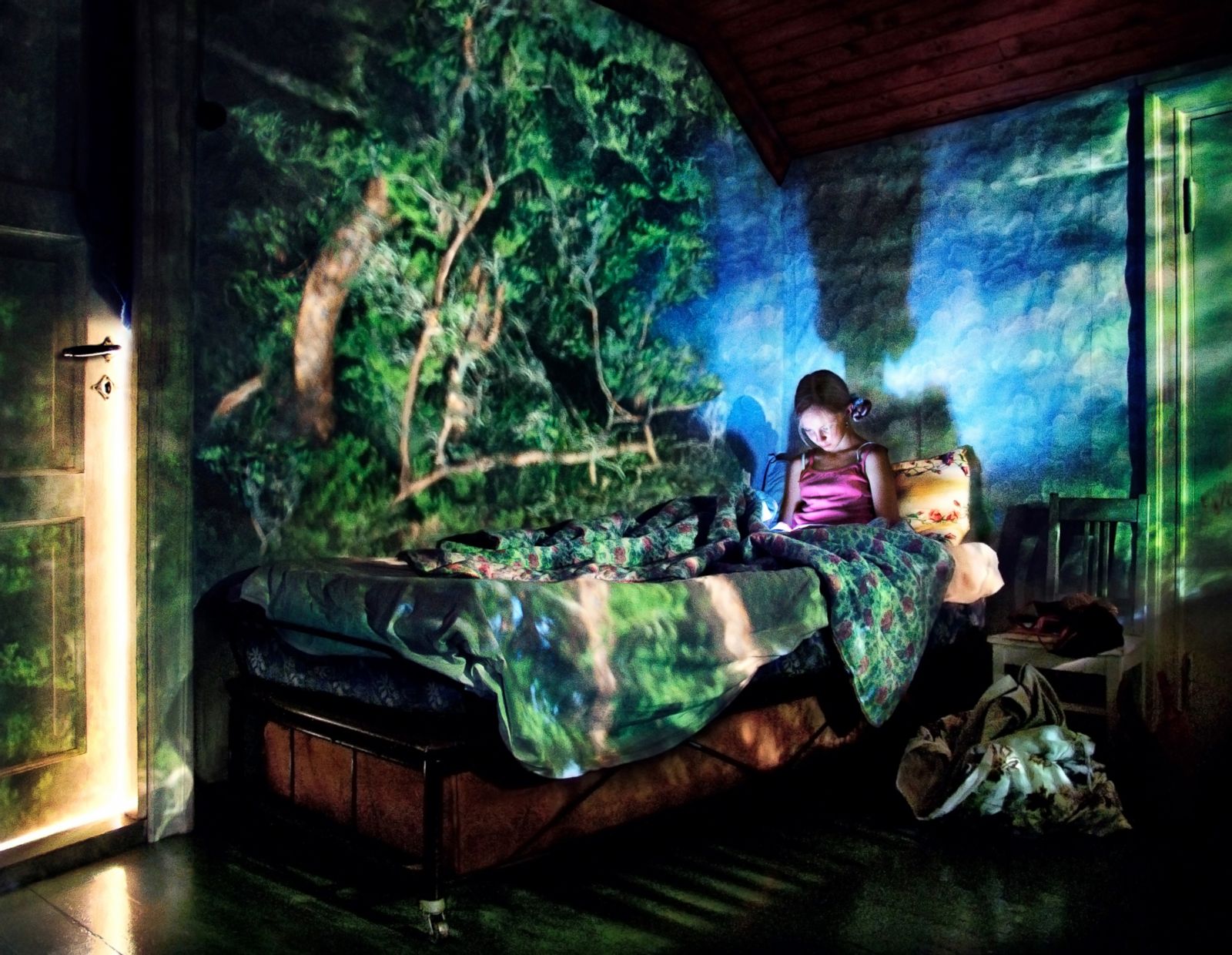 Camera Obscura Reflects Pictures in a New Light Photos | Image #61 ...