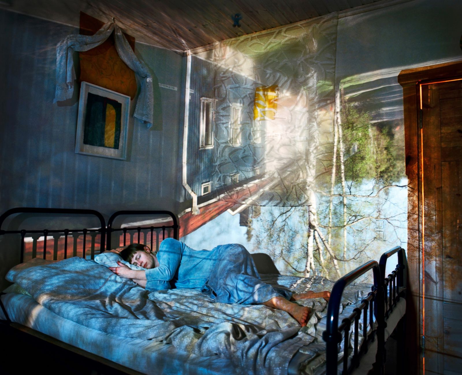 Camera Obscura Reflects Pictures in a New Light Photos | Image #41 ...