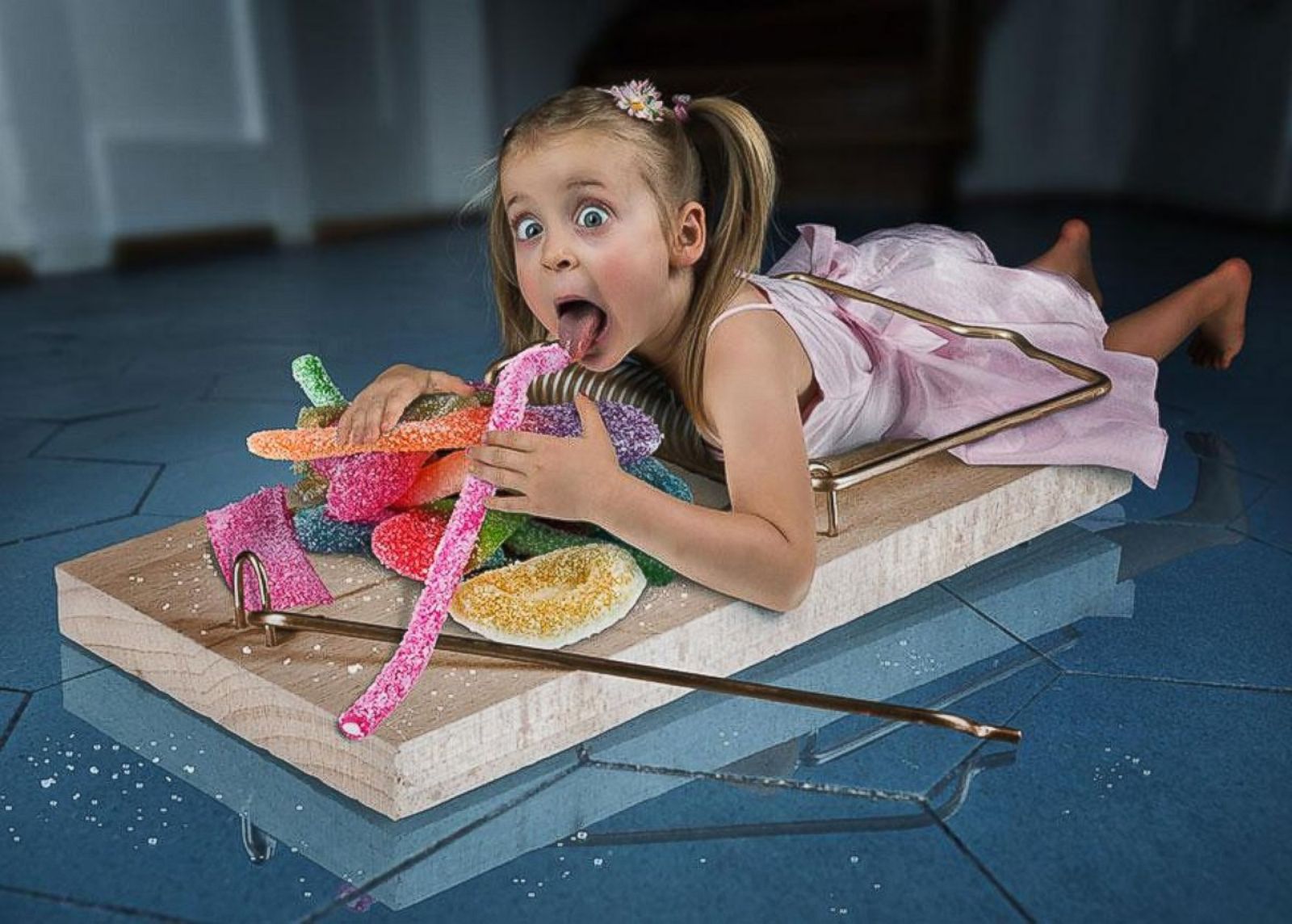 Daughters Star In Photoholic Dads Crazy Fantasies Photos ABC News