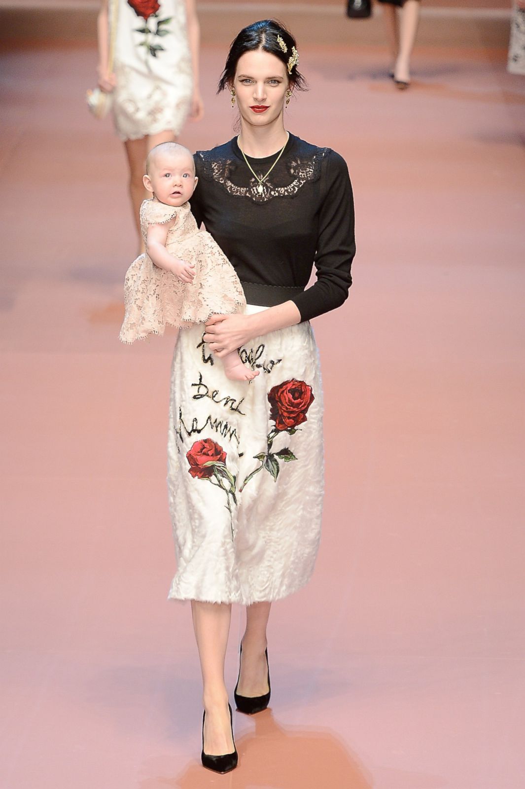 Dolce & Gabbana Celebrates Moms with Jaw-Dropping Fashion Picture | Hot
