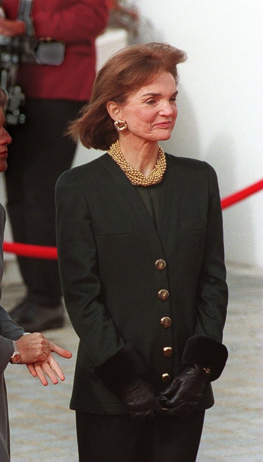 biography of jackie kennedy onassis