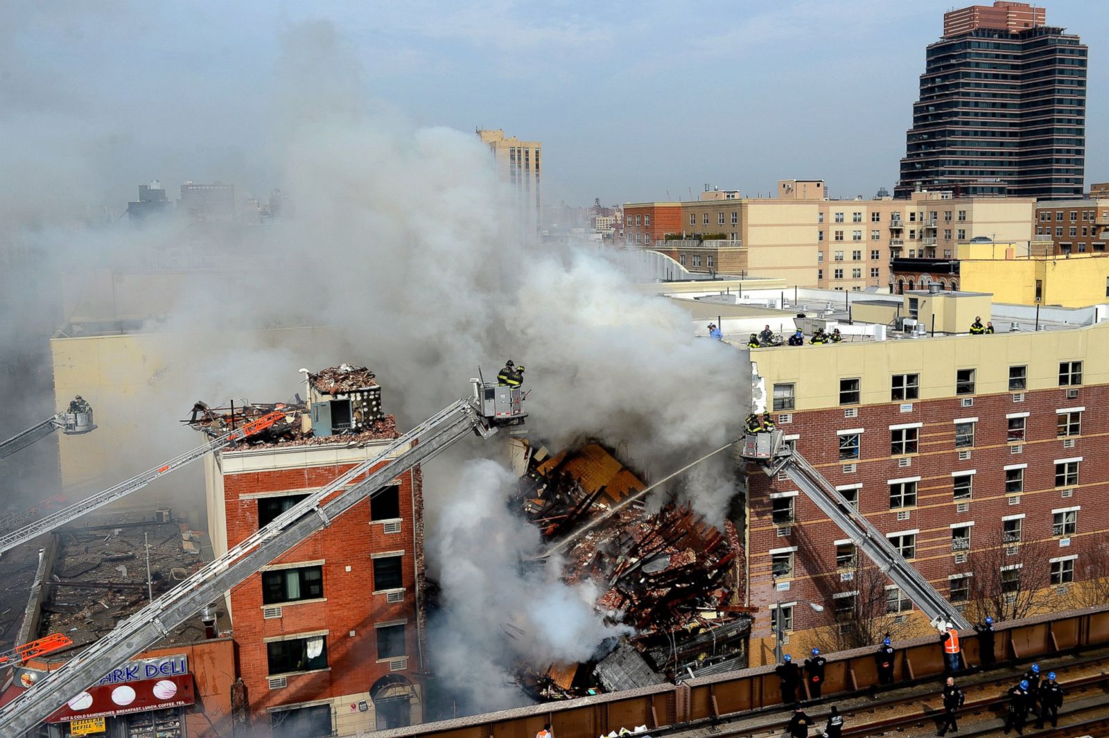 Explosion Causes Buildings To Collapse In Harlem Photos | Image #171 ...