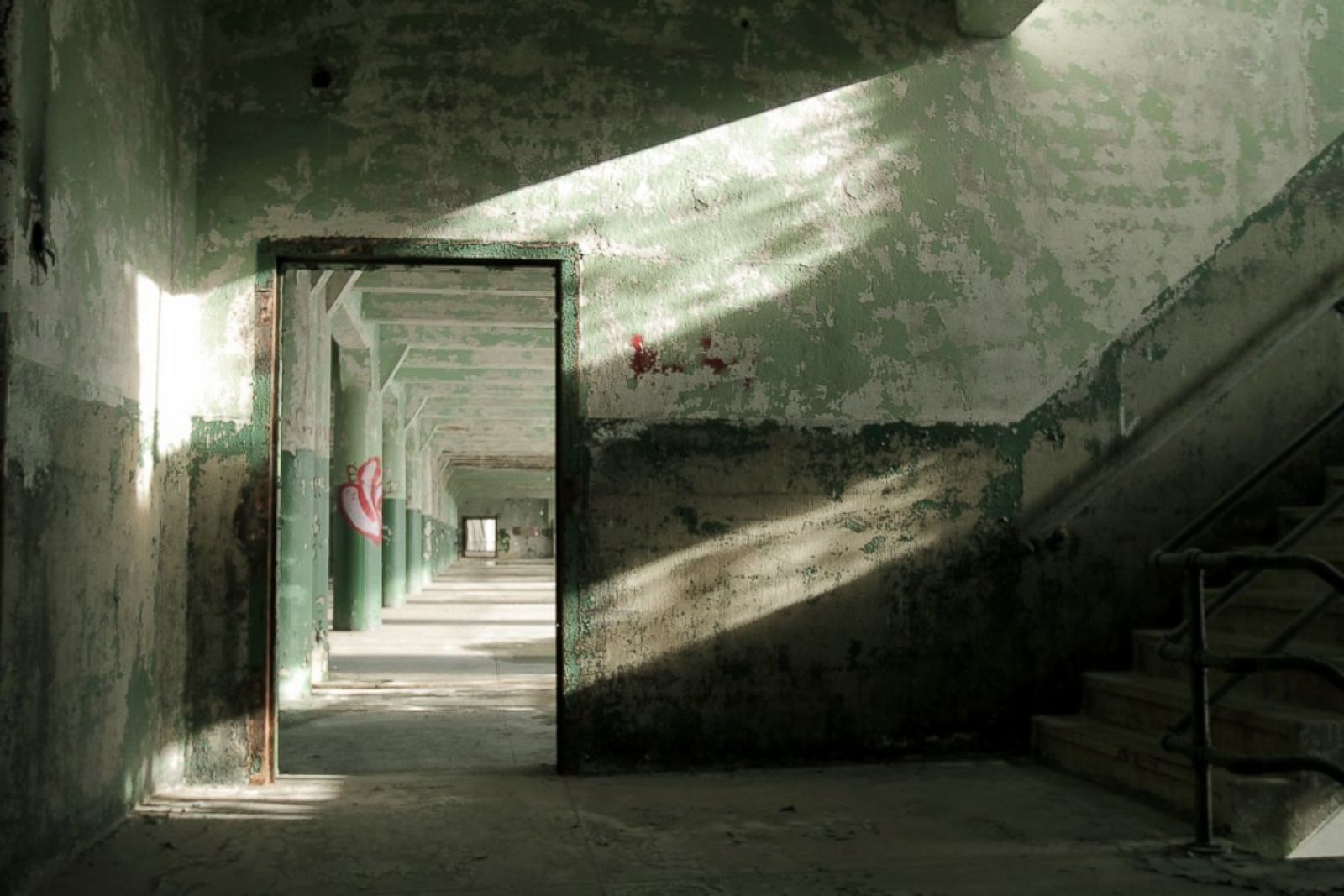 Haunting Empty Spaces In The Big City Photos | Image #11 - ABC News